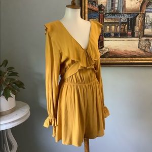 Le Lis Golden Yellow Long Sleeve Shorts Romper Size L